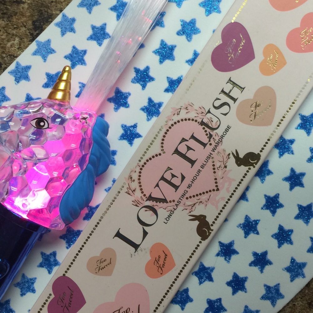 Too Faced blush pallet.
